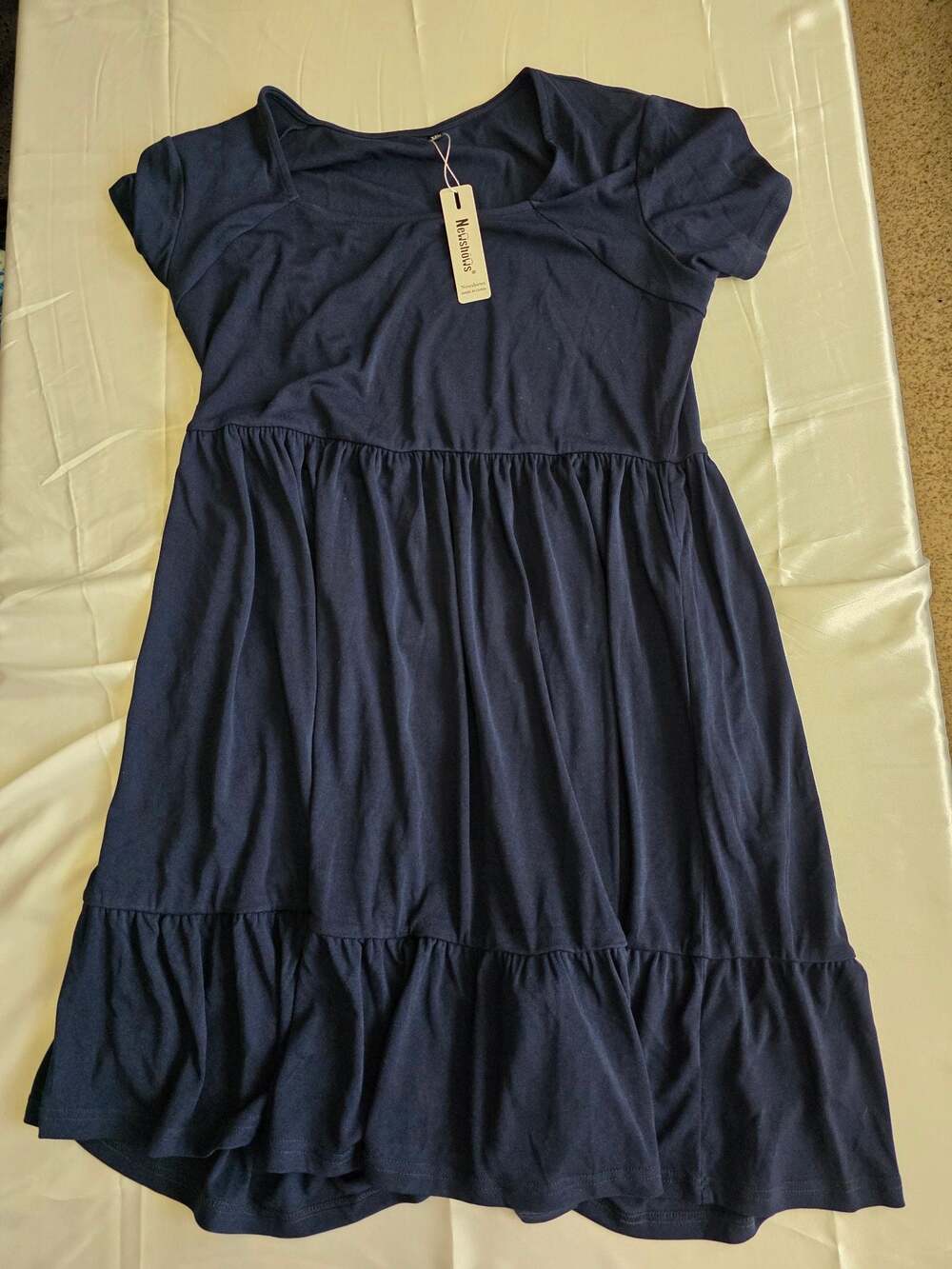 NWT Newshows Navy Blue Short Sleeve Tiered Midi Dress XXL